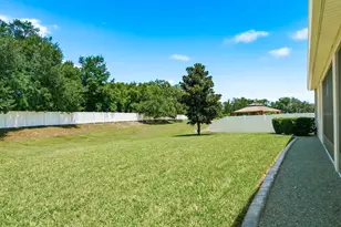 8036 Praise Dr, Tampa, FL 33625 - Photo 38