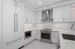 275 1st Ave S, Saint Petersburg, FL 33701 - Photo 6