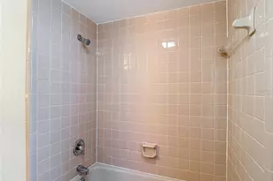 12721 N Armenia Ave, Tampa, FL 33612 - Photo 52