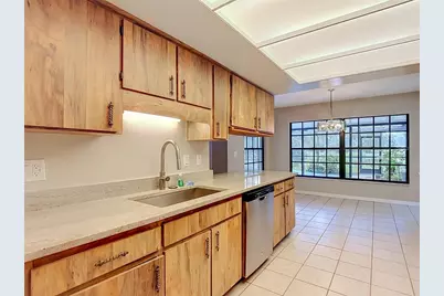 12721 N Armenia Avenue, Tampa, FL 33612 - Photo 34