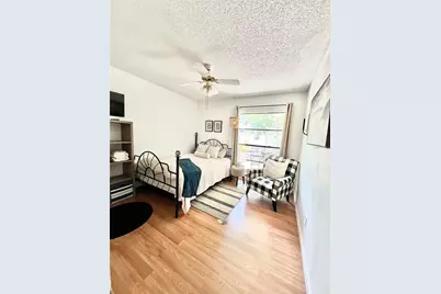 15614 Farnsworth Lane, Tampa, FL 33624 - Photo 12