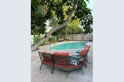 15614 Farnsworth Lane, Tampa, FL 33624 - Photo 2