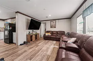 17538 Evelyn Ct, Spring Hill, FL 34610 - Photo 4