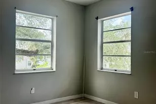7195 E Bank Dr, Tampa, FL 33617 - Photo 18