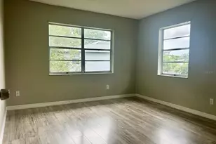 7195 E Bank Dr, Tampa, FL 33617 - Photo 16