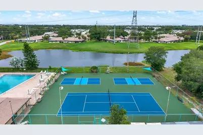 1204 11th Circle SE, Largo, FL 33771 - Photo 32