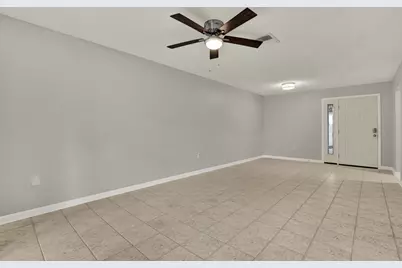 1204 11th Circle SE, Largo, FL 33771 - Photo 8