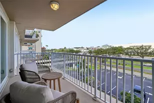 223 Island Way, Clearwater Beach, FL 33767 - Photo 18