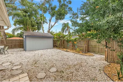 5213 Tangerine Avenue S, Gulfport, FL 33707 - Photo 24