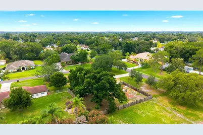 7202 Spring Valley Drive, Tampa, FL 33615 - Photo 50