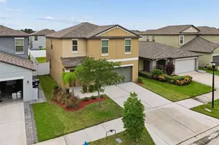 3715 Daisy Bloom Pl, Tampa, FL 33619 - Photo 1