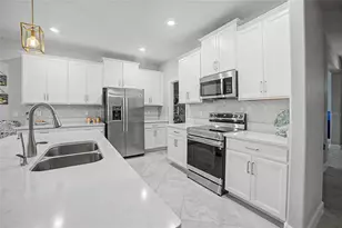 31467 Cannon Rush Dr, San Antonio, FL 33576 - Photo 6