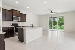 4751 White Sanderling Ct, Tampa, FL 33619 - Photo 6