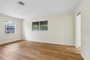 2002 E Idlewild Ave, Tampa, FL 33610 - Photo 8