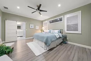 209 Live Oak Ln, Largo, FL 33770 - Photo 26