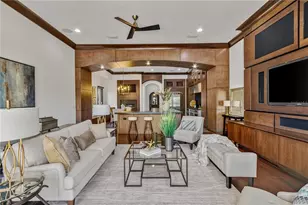 1008 Paseo Del Rio NE, Saint Petersburg, FL 33702 - Photo 12