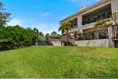 1008 Paseo Del Rio NE, Saint Petersburg, FL 33702 - Photo 38