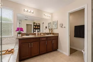 11334 Villas on the Green Dr, Riverview, FL 33579 - Photo 14