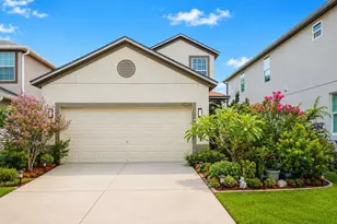 11334 Villas on the Green Dr, Riverview, FL 33579 - Photo 2