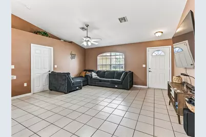 1195 Cr 441, Lake Panasoffkee, FL 33538 - Photo 6