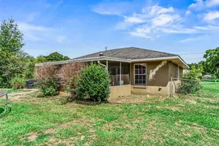 1195 Cr 441, Lake Panasoffkee, FL 33538 - Photo 38
