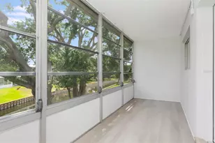 8221 112th St, Seminole, FL 33772 - Photo 16