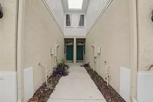 10942 Verawood Dr, Riverview, FL 33579 - Photo 2