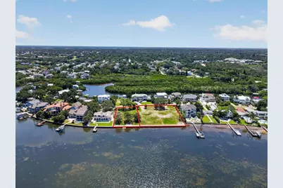 621 N Mayo Street, Crystal Beach, FL 34681 - Photo 8