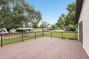 37732 Cecil Ln, Zephyrhills, FL 33542 - Photo 2