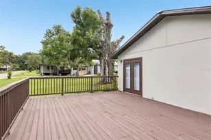 37732 Cecil Ln, Zephyrhills, FL 33542 - Photo 2