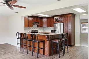 3151 56th St N, Saint Petersburg, FL 33710 - Photo 8