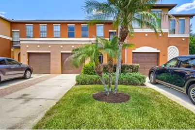 1048 Tullamore Drive, Wesley Chapel, FL 33543 - Photo 2