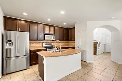 1048 Tullamore Drive, Wesley Chapel, FL 33543 - Photo 10