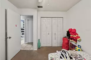 3426 Laurel Dale Dr, Tampa, FL 33618 - Photo 18