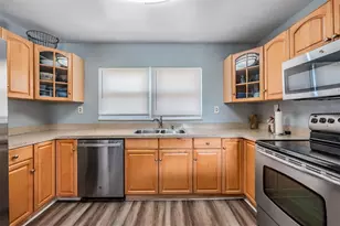4601 N Emerald Ave, Tampa, FL 33614 - Photo 12