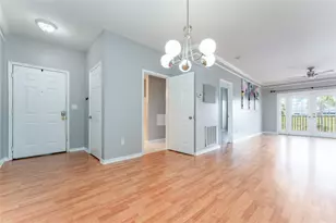 4306 Bayside Village Dr, Tampa, FL 33615 - Photo 4