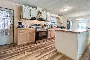 36412 Le Sabre Way, Zephyrhills, FL 33541 - Photo 6
