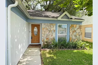 8521 Misty River Court, Tampa, FL 33637 - Photo 2