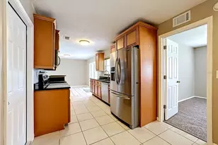 601 Brentwood Pl, Brandon, FL 33511 - Photo 14