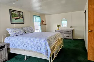 6253 Balmy Ln, Zephyrhills, FL 33542 - Photo 22
