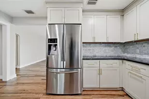 4730 Burlington Ave N, Saint Petersburg, FL 33713 - Photo 20