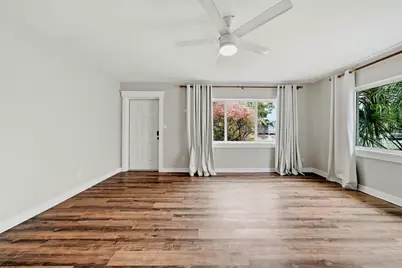 4730 Burlington Avenue N, Saint Petersburg, FL 33713 - Photo 20