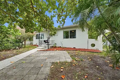 4730 Burlington Avenue N, Saint Petersburg, FL 33713 - Photo 2