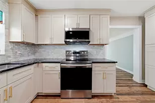 4730 Burlington Ave N, Saint Petersburg, FL 33713 - Photo 6