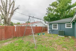 7412 Kingston Dr, Tampa, FL 33619 - Photo 34