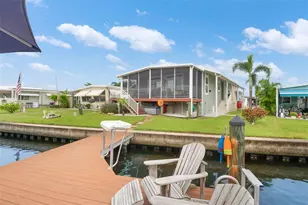 6825 Mt Orange Dr NE, Saint Petersburg, FL 33702 - Photo 8