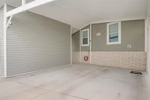 6825 Mt Orange Dr NE, Saint Petersburg, FL 33702 - Photo 6