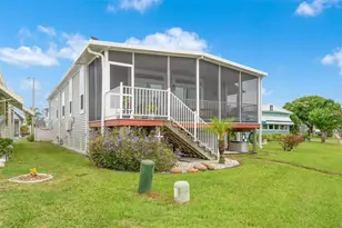 6825 Mt Orange Dr NE, Saint Petersburg, FL 33702 - Photo 8