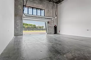6500 Motor Enclave Wy, Tampa, FL 33610 - Photo 2