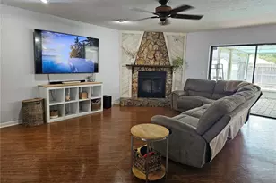 18322 Swan Lake Dr, Lutz, FL 33549 - Photo 44